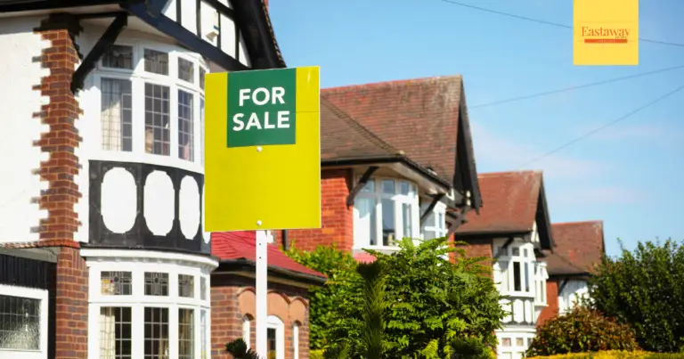Should You Have a 'For Sale' Board Outside Your House