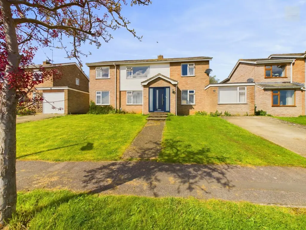 12 Sulthorpe Road, Ketton - Houses for Sale Rutland | Eastaway Property